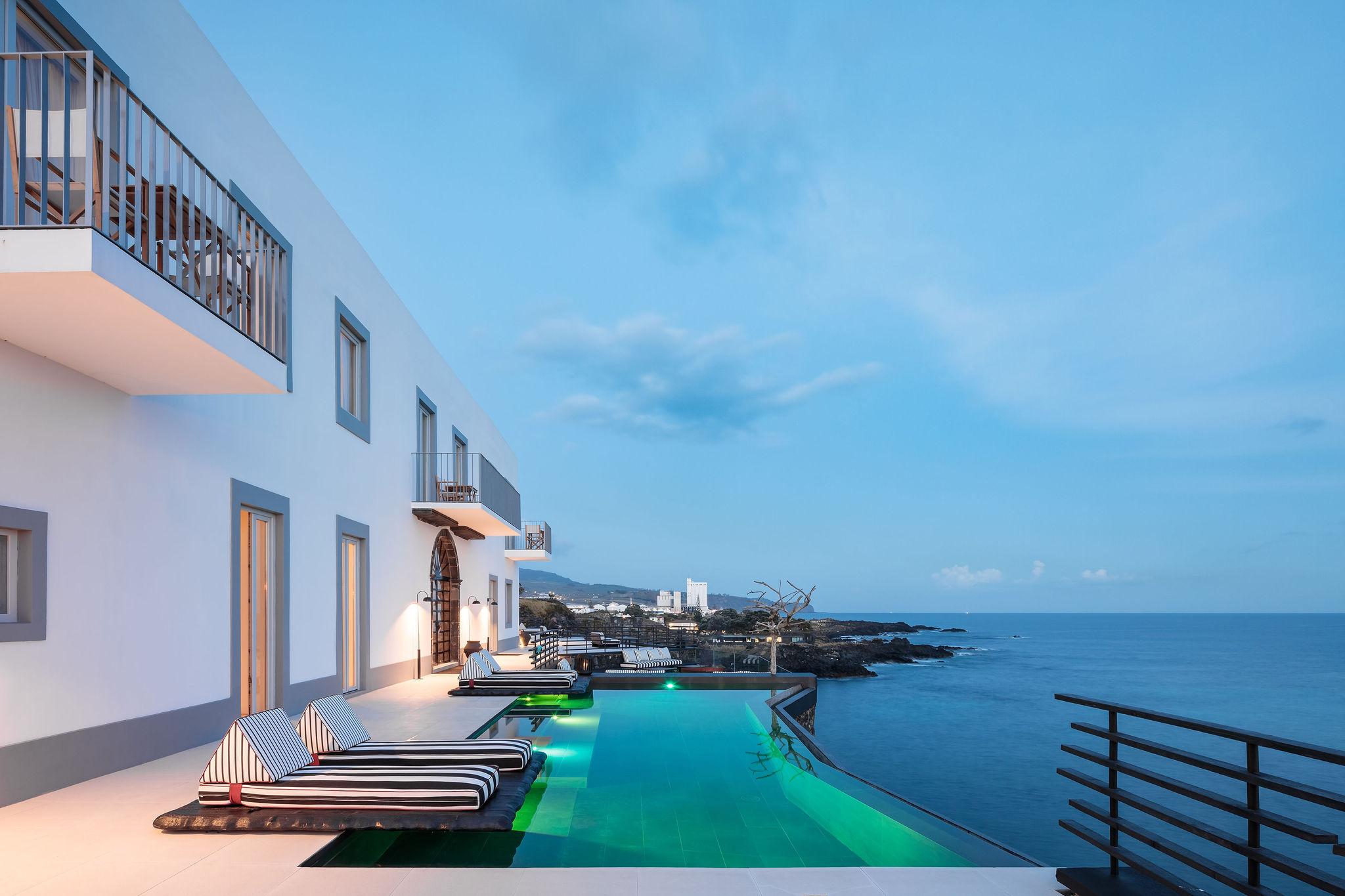 White Exclusive Suites & Villas Лагоа Экстерьер фото